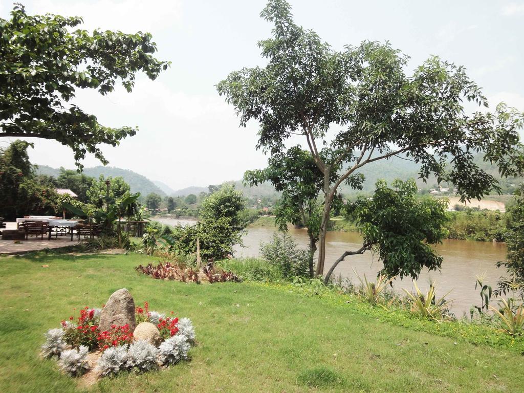 Areeya Phuree Resort Thaton Mae Ai Esterno foto