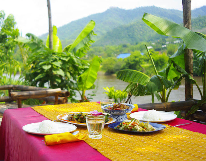 Areeya Phuree Resort Thaton Mae Ai Esterno foto